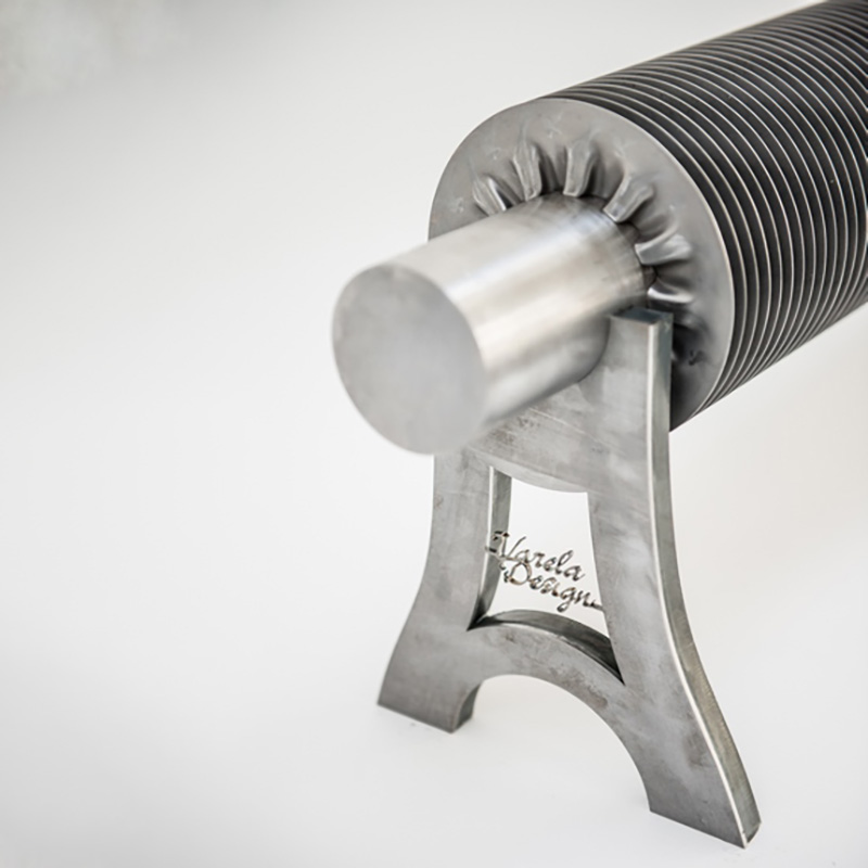 varela-design-vd4675-radiateur-ailette-paris-2000w image 1