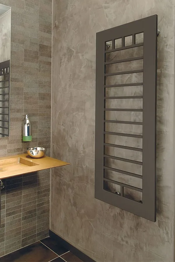 brem-crossframe-quar-radiateur-design-salle-de-bain image 1