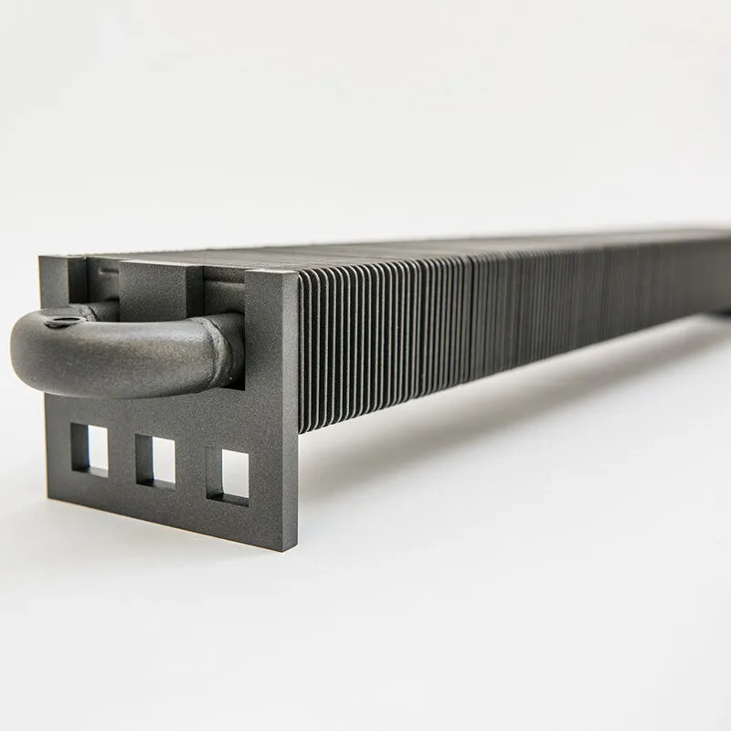 varela-design-vd-4620-radiateur-plinthe-ailette-acier image 1