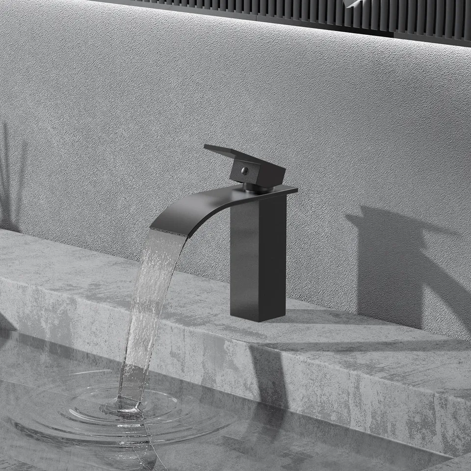 emke-f01-mitigeur-lavabo-cascade-chrom-117-mm image 1