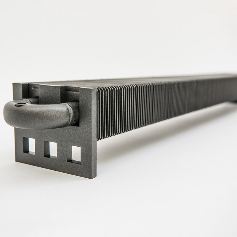 varela-design-vd-4620-radiateur-plinthe-ailette-acier image 1