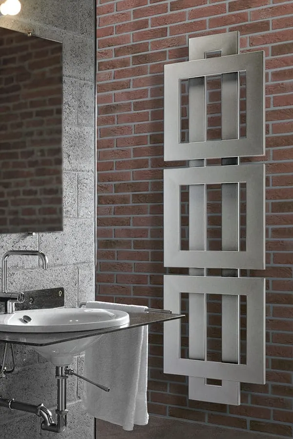 brem-crossframe-cross-q-radiateur-design-salle-de-bain image 1